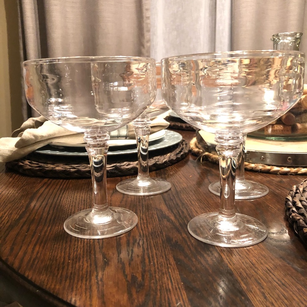 Plastic margarita glasses (4)